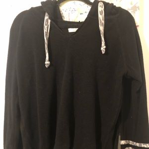 Black, fleece sweatshirt. Size small